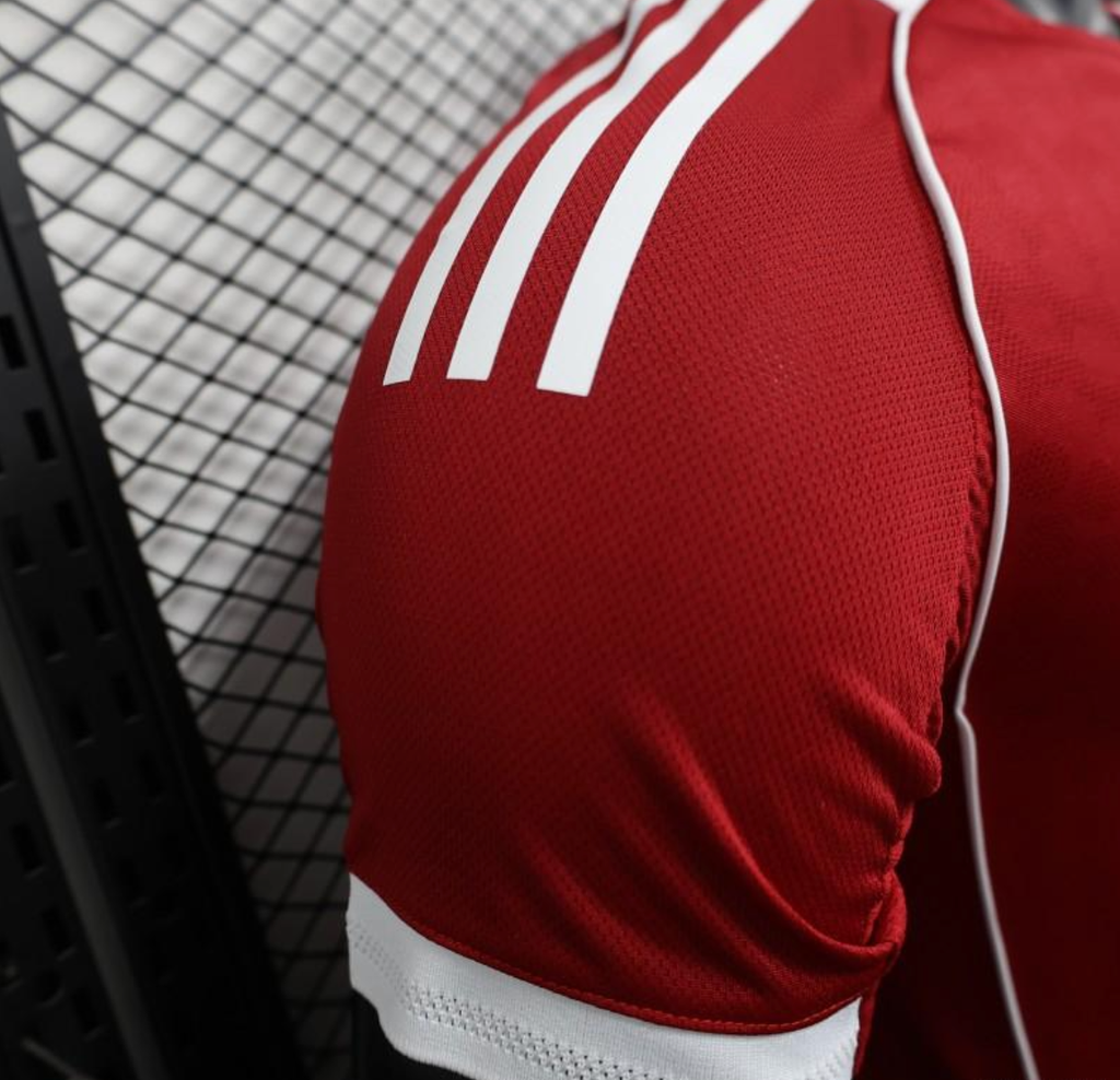 Liverpool Player Jersey Home 2025/26
