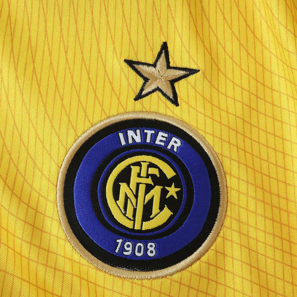 Inter Milan - Retro Third 2002/03 Jersey