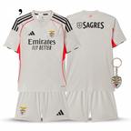 Conjunto Infantil Benfica Alternativa Bege 2025/26 - ÚLTIMAS UNIDADES
