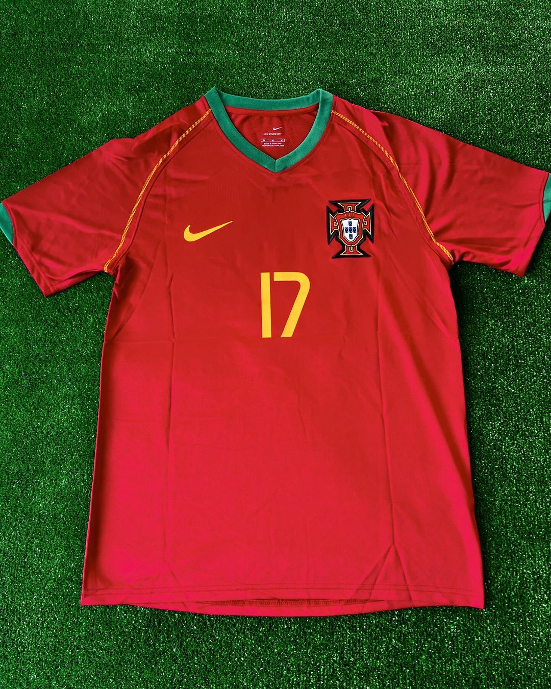 Cristiano Ronaldo Portugal 2006 World Cup Retro Short-Sleeve Football Jersey