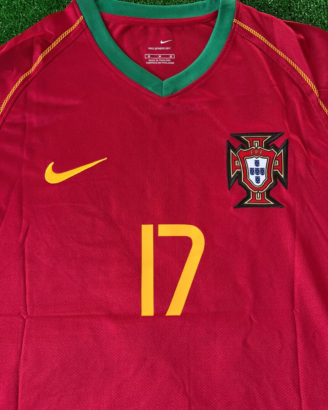 Cristiano Ronaldo Portugal 2006 World Cup Retro Short-Sleeve Football Jersey