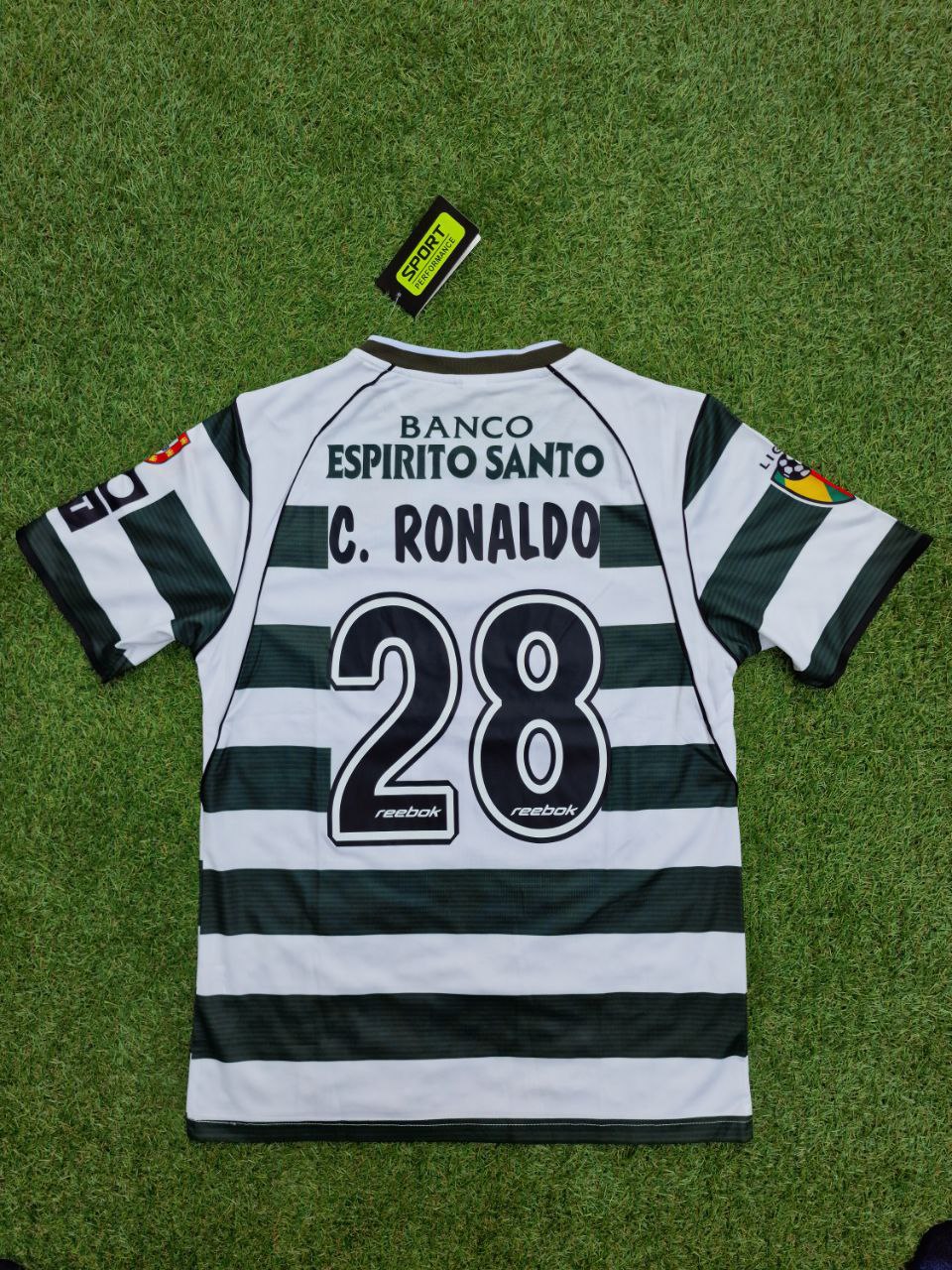 Sporting CP Lisbon Cristiano Ronaldo Number 28 Vintage Jersey Trikot
