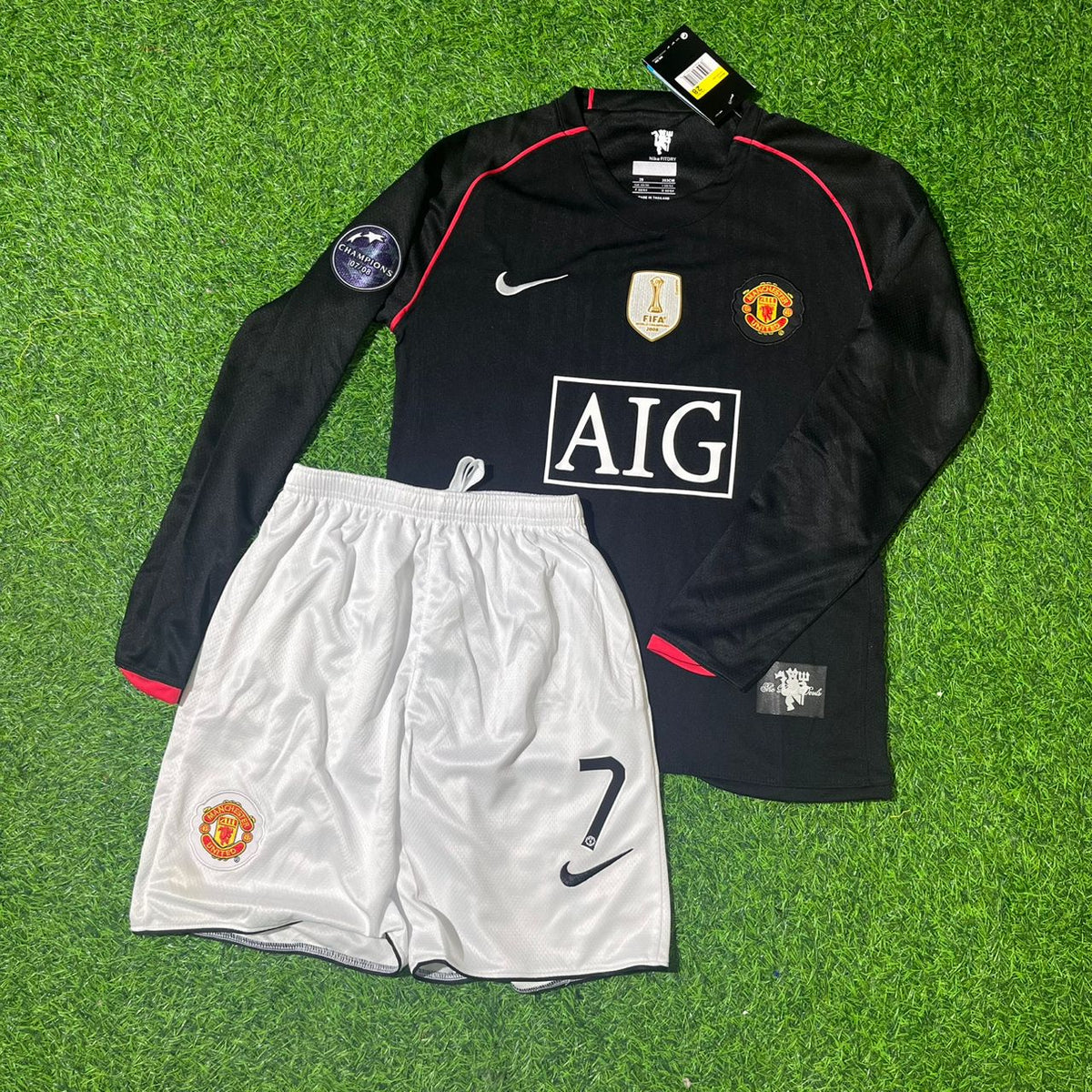 Cristiano Ronaldo Manchester United 2007/2008 CL Patch Black KIDS Retro Football Jersey Kit