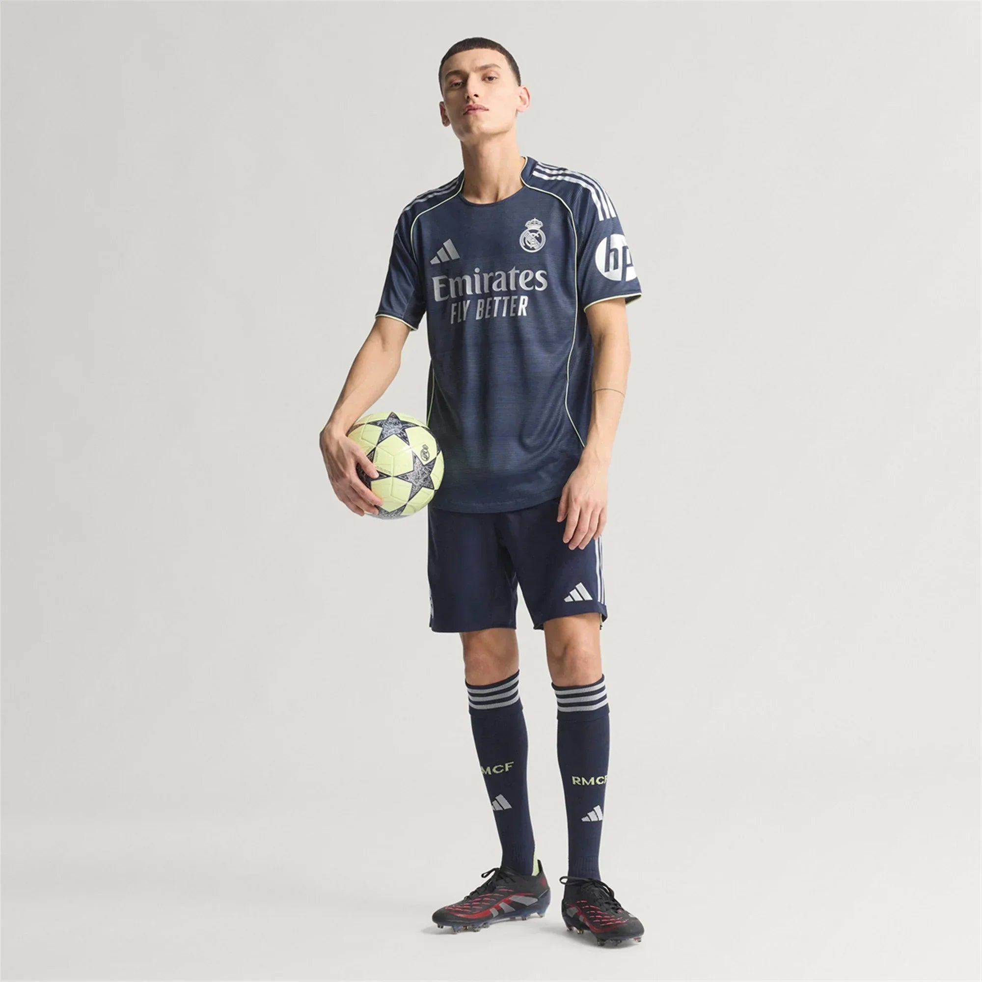 Real Madrid Authentic Player [Slim Fit] Player [Slim Fit] Player [Slim Fit] Away Player 2025/26 - Slim Fit