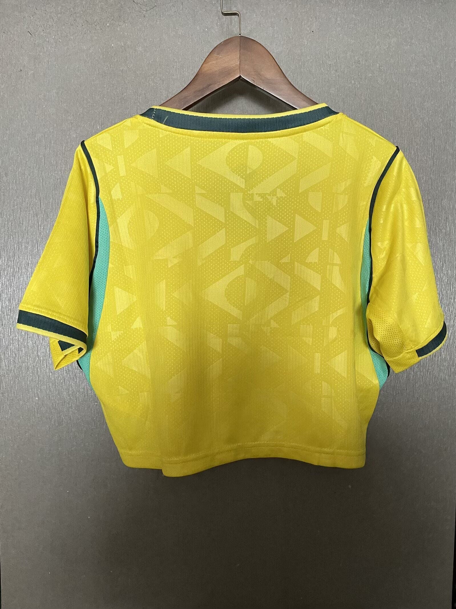 Cropped Brazil Women home 2025 - Fan Version  Brasil